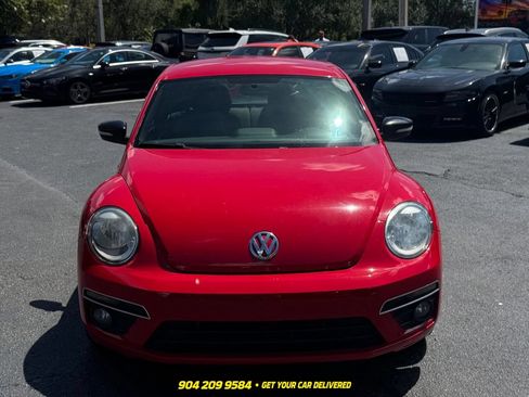 Used 2014 Volkswagen Beetle R-Line FWD image 9