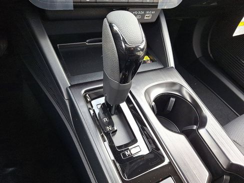New 2026 Subaru Outback Limited image 9