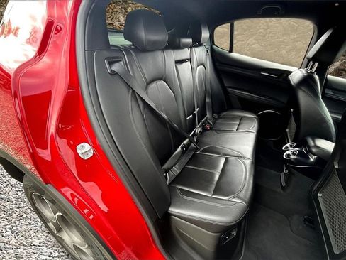 Used 2022 Alfa Romeo Stelvio Sprint image 23