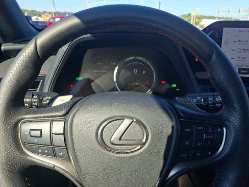 Used 2024 Lexus UX 250h F Sport AWD/4WD image 20