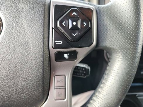 Used 2022 Toyota 4Runner SR5 image 30