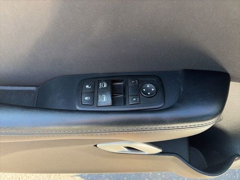 Used 2019 Dodge Challenger R/T w/ Driver Convenience Group image 14