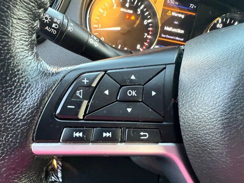 Used 2020 Nissan Rogue SL image 45