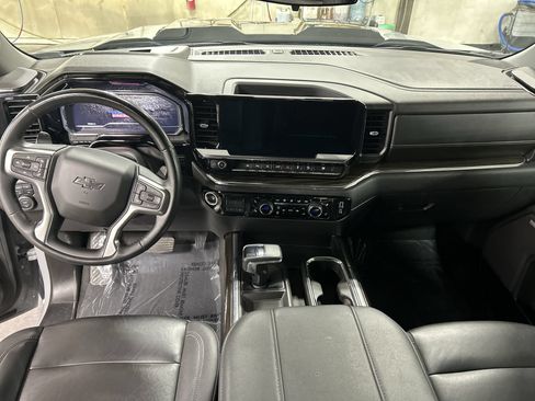 Certified 2024 Chevrolet Silverado 1500 LT Trail Boss w/ Convenience Package II AWD/4WD image 21