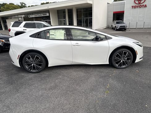 New 2026 Toyota Prius XLE image 7