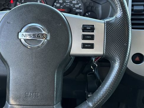 Used 2013 Nissan Frontier SV image 14