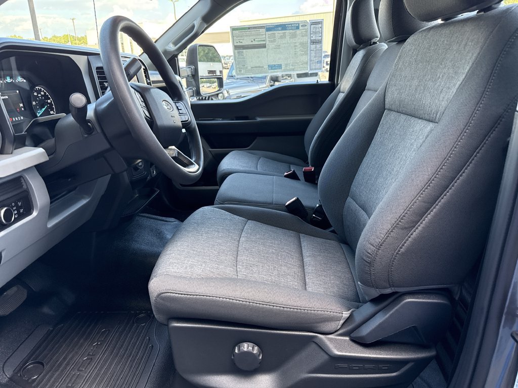 New 2026 Ford F350 XL w/ 360-Degree Camera Package RWD image 9