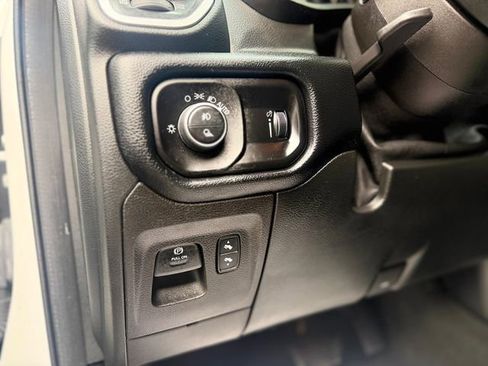 Used 2021 RAM 1500 Big Horn image 12