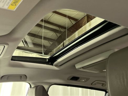 Used 2018 Honda Odyssey Touring image 24