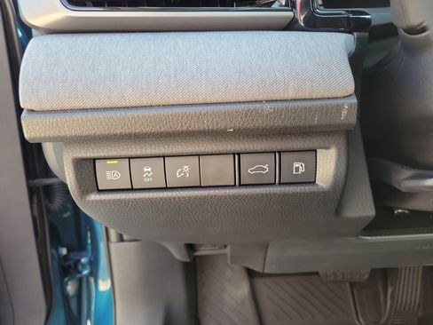 Used 2026 Toyota Camry LE w/ Convenience Package FWD image 15