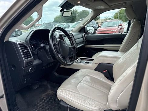 Used 2018 Ford Expedition Max Platinum RWD image 29