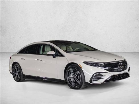 Certified 2023 Mercedes-Benz EQS 580 4MATIC Sedan image 6