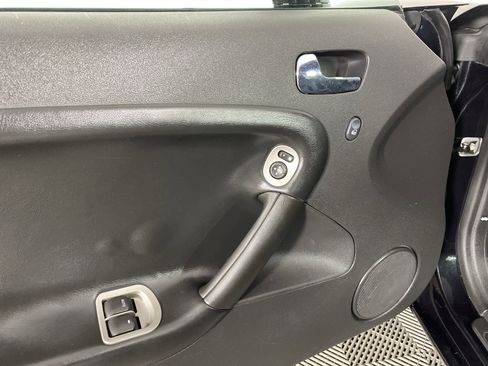 Used 2008 Pontiac Solstice GXP w/ Premium Package image 11