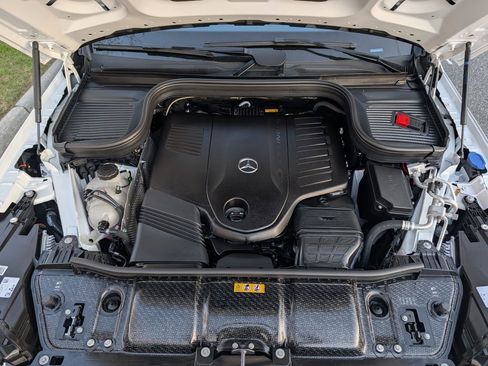 Used 2026 Mercedes-Benz GLS 450 4MATIC image 30