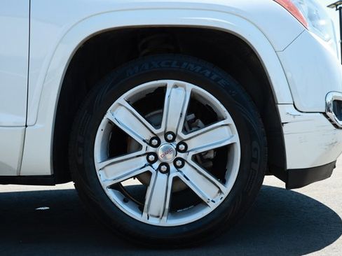 Used 2017 GMC Acadia Denali w/ Technology Package AWD/4WD image 5