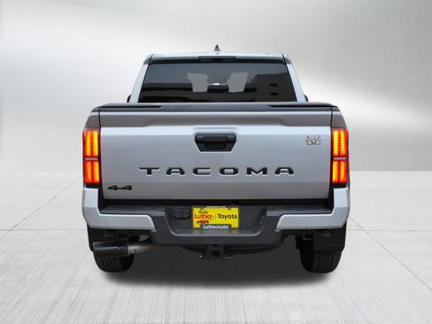 Certified 2025 Toyota Tacoma TRD Off-Road image 7
