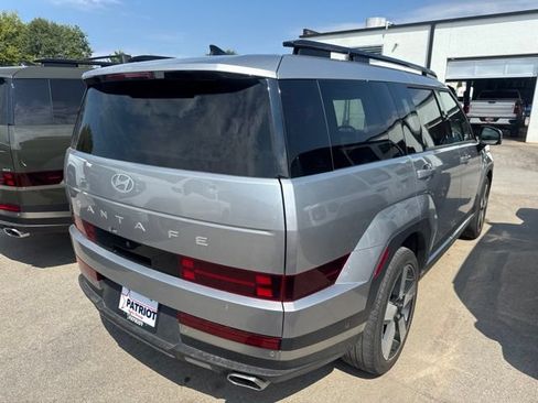 Used 2025 Hyundai Santa Fe Limited FWD image 6