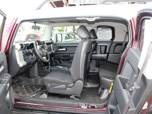 Used 2007 Toyota FJ Cruiser 4WD image 14