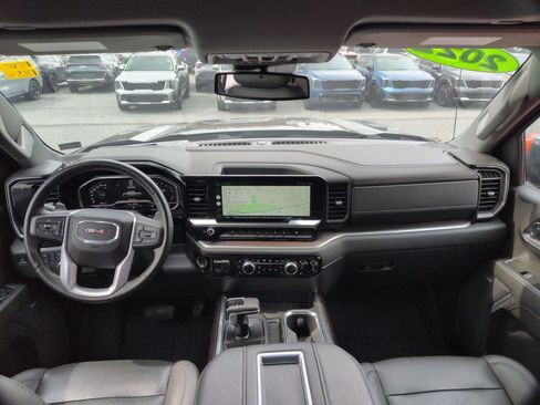 Used 2022 GMC Sierra 1500 SLT w/ SLT Premium Plus Package image 9