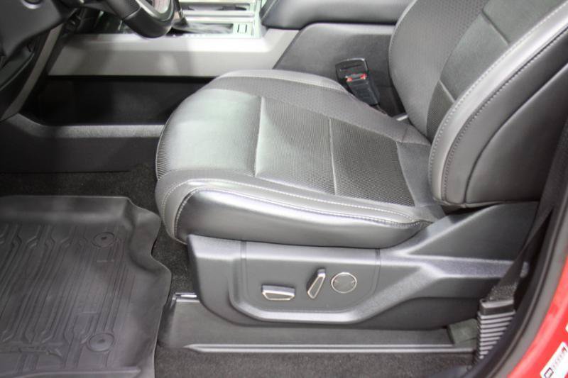 Used 2019 Ford F150 Raptor w/ Equipment Group 802A Luxury AWD/4WD image 26