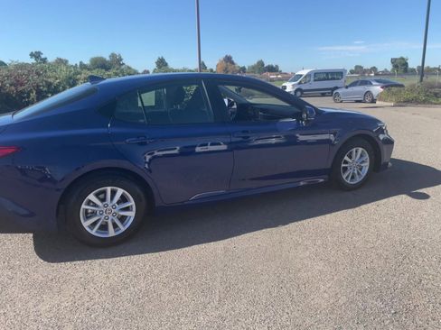 Used 2025 Toyota Camry LE image 14
