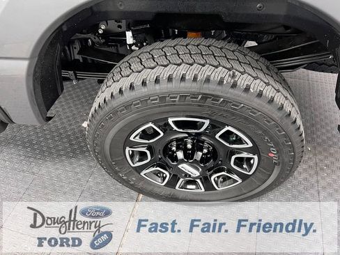 New 2025 Ford F350 Platinum w/ FX4 Off-Road Package image 22