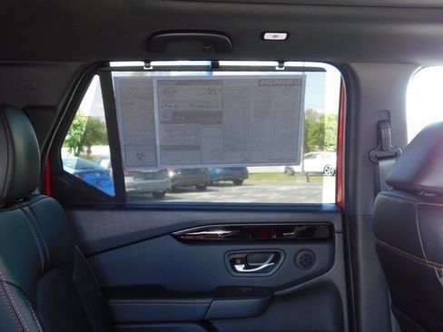 New 2025 Honda Pilot TrailSport image 30