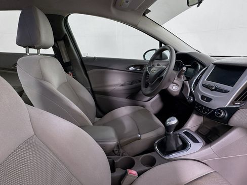 Used 2017 Chevrolet Cruze LS image 25