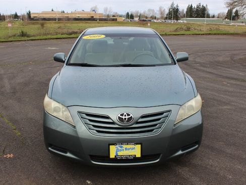 Used 2009 Toyota Camry LE FWD image 6