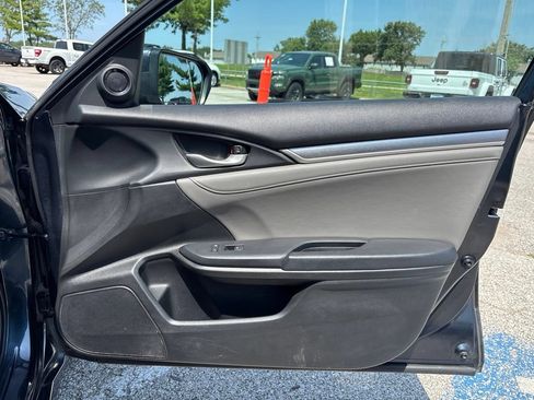 Used 2017 Honda Civic EX-L image 25