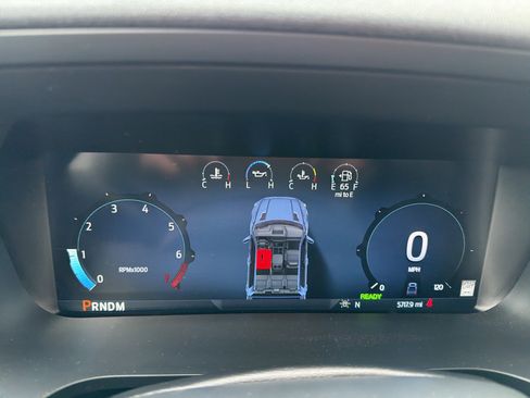 Used 2025 Ford F150 Lariat w/ Equipment Group 501A Mid image 18