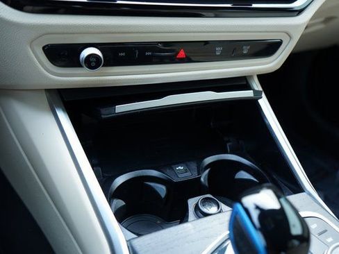 Used 2023 BMW i4 eDrive35 w/ Premium Package image 25