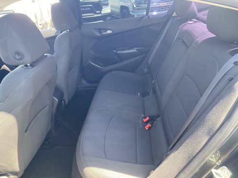 Used 2017 Chevrolet Cruze LT FWD image 15