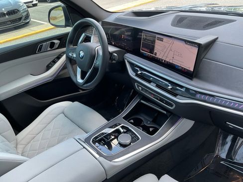 Certified 2025 BMW X5 sDrive40i RWD image 32