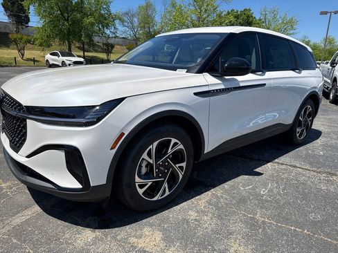 New 2026 Lincoln Nautilus Premier w/ Equipment Group 102A image 3