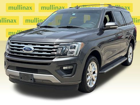 Used 2020 Ford Expedition XLT w/ Equipment Group 202A RWD image 14