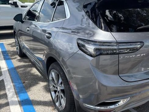 Certified 2021 Buick Envision Avenir w/ Technology Package II FWD image 5