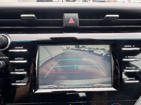 Used 2018 Toyota Camry LE w/ Protection Package (Q2) FWD image 17