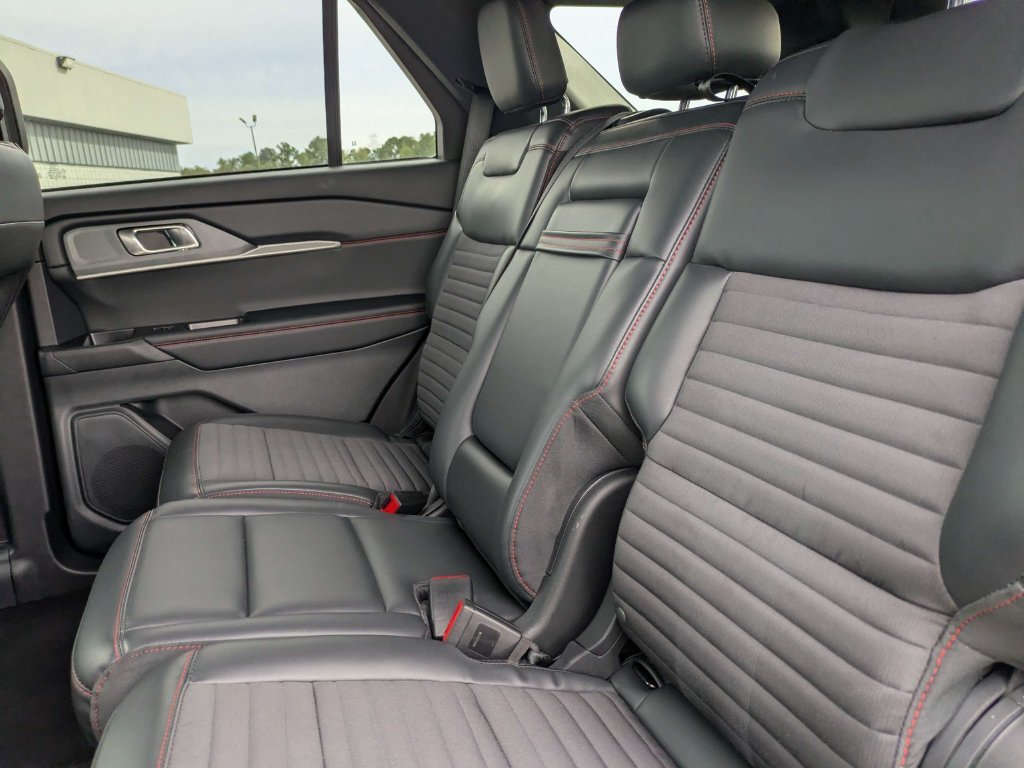 New 2026 Ford Explorer ST-Line w/ Premium Package RWD image 47