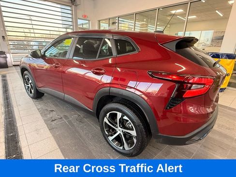 Used 2024 Chevrolet Trax RS w/ Driver Confidence Package image 6