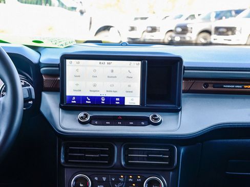 Used 2023 Ford Maverick Lariat image 13