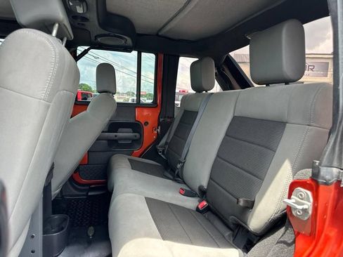 Used 2009 Jeep Wrangler Unlimited X AWD/4WD image 17