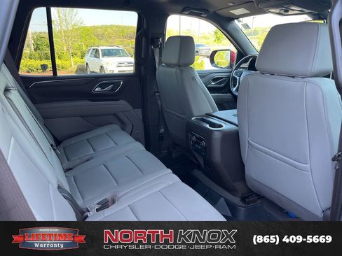 Used 2022 Chevrolet Tahoe Z71 w/ Z71 Off-Road Package AWD/4WD image 25