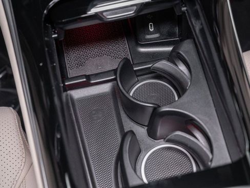 Certified 2026 Mercedes-Benz GLC 300 4MATIC image 23