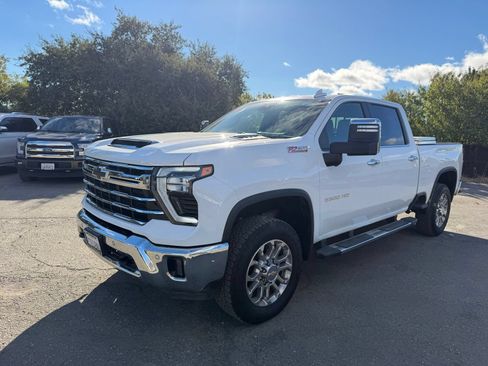 Used 2024 Chevrolet Silverado 2500 LTZ w/ LTZ Premium Package AWD/4WD image 1