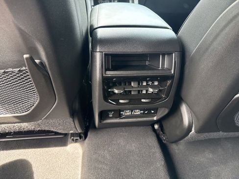 Used 2025 Jeep Grand Cherokee Limited w/ Trailer Tow Package AWD/4WD image 24
