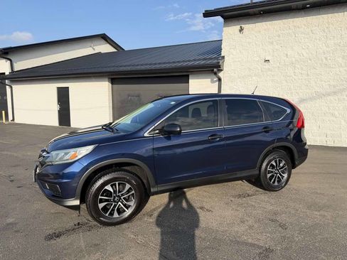 Used 2015 Honda CR-V LX image 2
