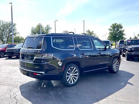 Used 2023 Jeep Grand Wagoneer Series II AWD/4WD image 12