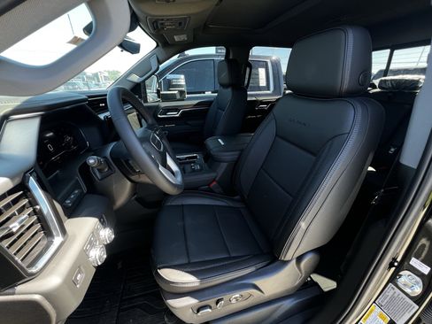 New 2025 GMC Sierra 2500 Denali w/ Technology Package image 22