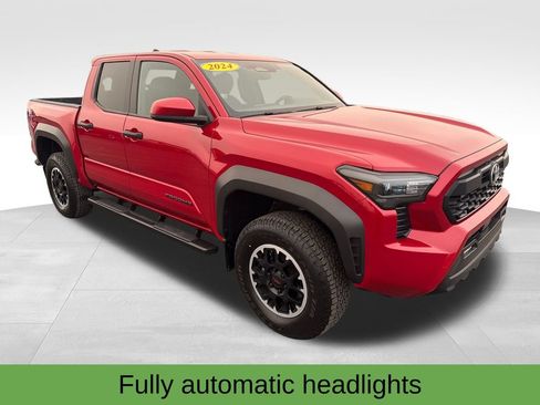 Used 2024 Toyota Tacoma TRD Off-Road AWD/4WD image 10